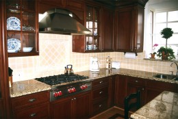 cherry stained kitchen cabinets