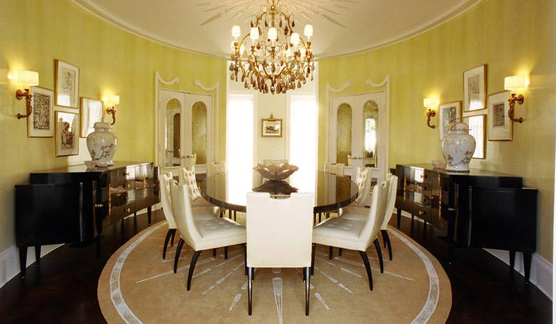 Dining room with radius crown